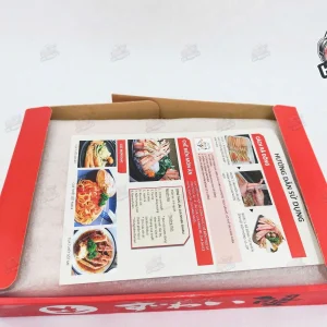 2. Vì sao chọn mua chân cua tuyết Hokkaido 600g chính hãng Có nhiều lý do khiến người tiêu dùng tin tưởng chọn “chân cua tuyết Hokkaido Nhật Bản – Snow Crab Legs Cao Cấp 600g”: Chất lượng thượng hạng: Cua được khai thác từ môi trường tự nhiên, sống trong vùng nước sâu và nhiệt độ thấp, giúp cơ thịt ngọt, chắc. specialoffers.jcb+1 Xuất xứ minh bạch: Khi mua hàng nhập khẩu, việc rõ nguồn gốc rất quan trọng, giảm rủi ro hàng nhái. Khối lượng 600g là mức phù hợp để dùng cho bữa tối gia đình hoặc làm món đặc biệt. “Lợi ích dinh dưỡng cua tuyết Nhật” cũng là điểm cộng: thịt cua giàu đạm, ít chất béo, thích hợp cho người quan tâm đến dinh dưỡng.